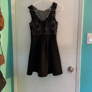 Privy-Black dress